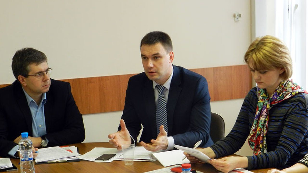 Главная картинка новости: Воронежское правительство поделилось с Новоусманским районом ценным кадром