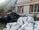 Автомобилистка снесла забор и газосиликатные блоки в Воронежской области