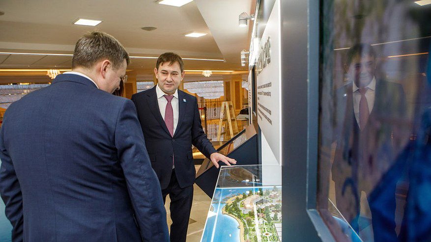Главная картинка новости: Анонимный телеграм-канал пристыдил воронежскую облдуму за публикацию фото с «очепятками»