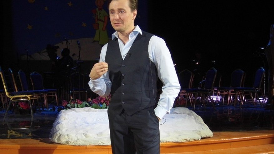 Главная картинка новости: Сергей Безруков мечтает принять участие в воронежском форуме 