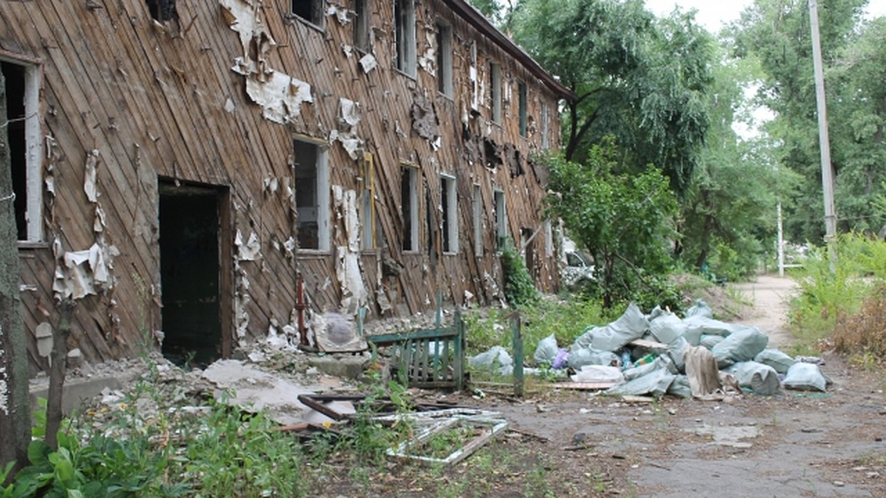 Главная картинка новости: Мэрия судится с воронежцами, не желающими менять аварийное жилье на Шилово