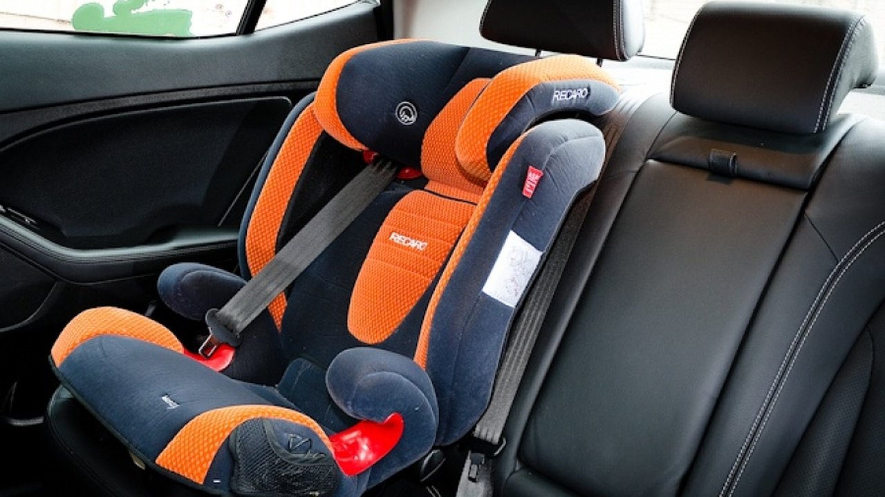 Главная картинка новости: Воронежцам могут разрешить перевозить детей без специальных кресел 