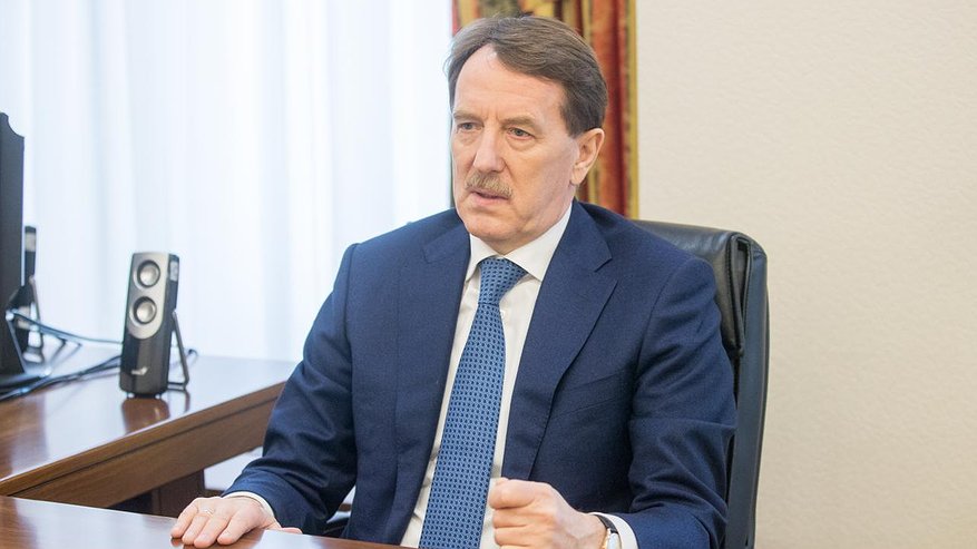 Главная картинка новости: Экс-губернатор Воронежской области остался без сдвоенной должности