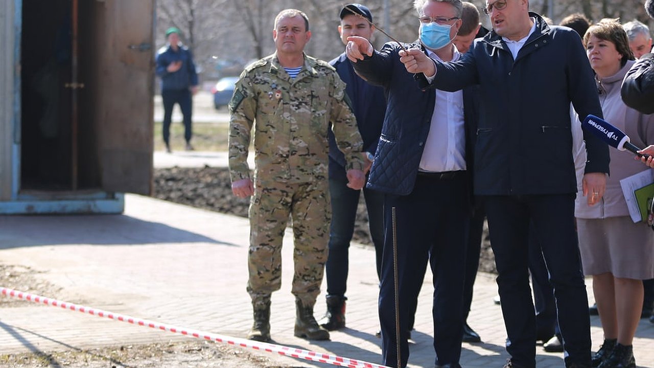 Главная картинка новости: Вадим Кстенин провел совещание по строительству Музея воздушно-десантных войск