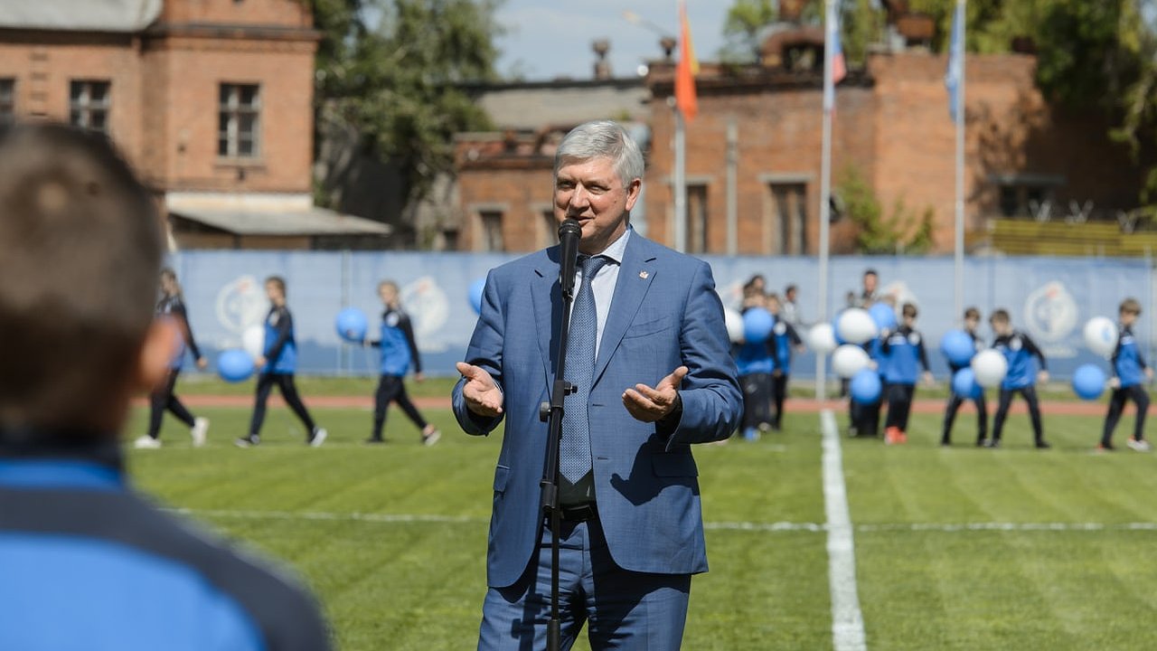 Главная картинка новости: ФК «Факел» дополнительно выделят 281 млн рублей в 2022 году