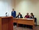 Депутата Воронежской городской Думы Романа Жогова пустили ближе к семье