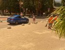 Семеро дворников готовят воронежскую улицу для делегации узбекского хокима: видео