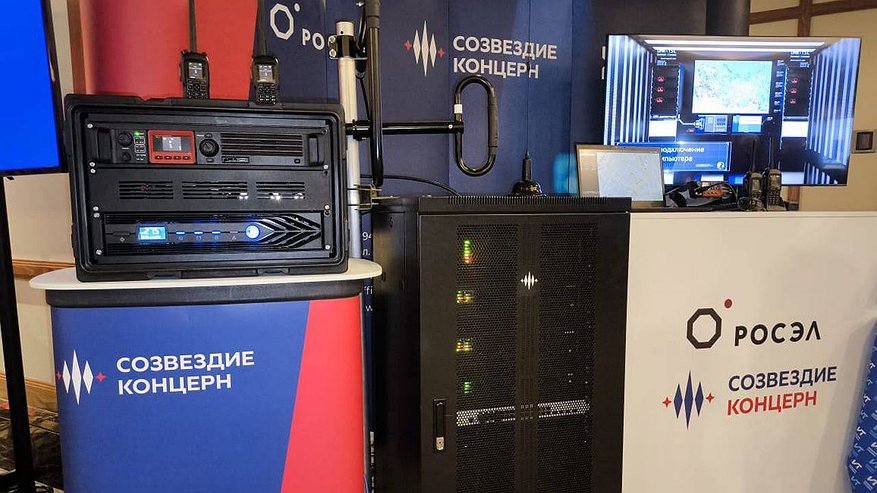 Главная картинка новости: Концерн «Созвездие» впервые продемонстрировал базовую станцию нового поколения