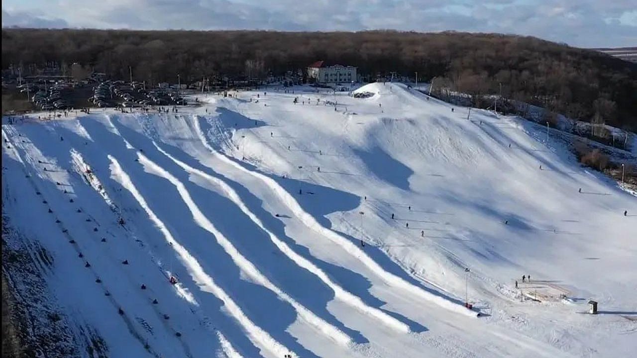 Главная картинка новости: Горнолыжный комплекс «Донгор» снова выставили на продажу