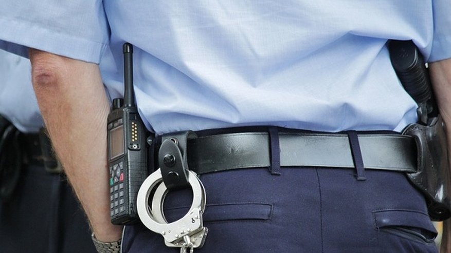 Главная картинка новости: В Воронеже увольнение полицейского «под уголовным делом» признано законным