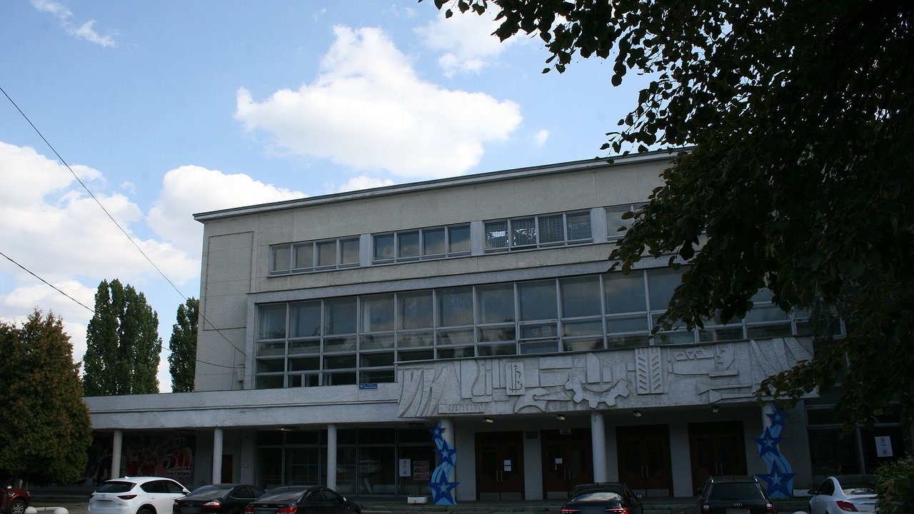 Главная картинка новости: «Аксиома» переложила ответственность за будущее «Полтинника» на воронежцев