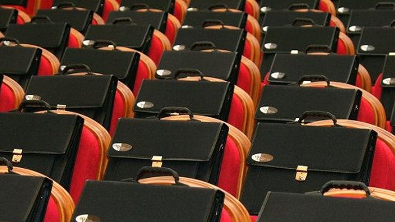 Главная картинка новости: Воронежскому губернатору подготовят 162 преемника