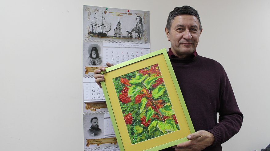 Главная картинка новости: Журналист из  интернет-газеты «Время Воронежа»  получил «Кисти калины» кисти В.В. Тулупова