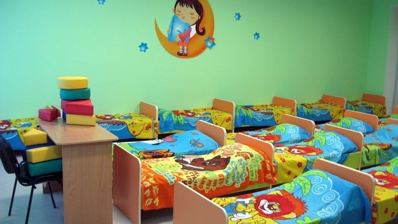 Главная картинка новости: Родителей воронежских детсадовцев заставляли делать ремонт 