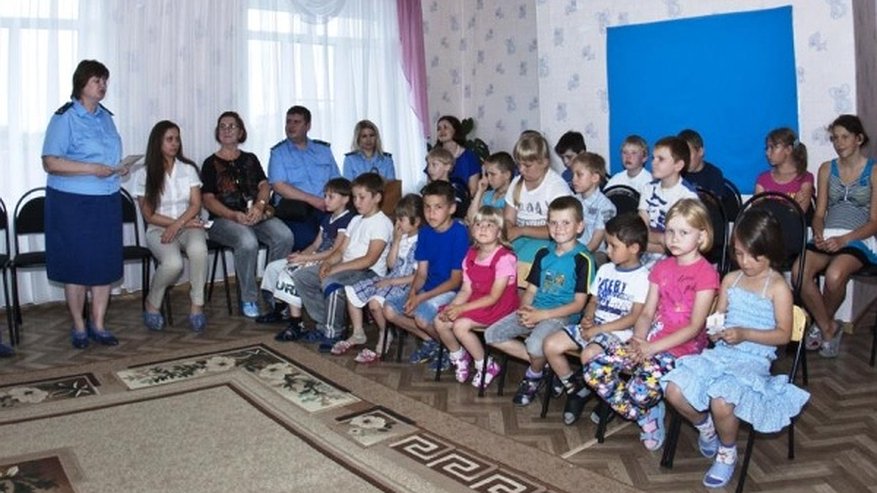 Главная картинка новости: Воронежских детей ущемляют в правах в среднем по 40 раз в день 