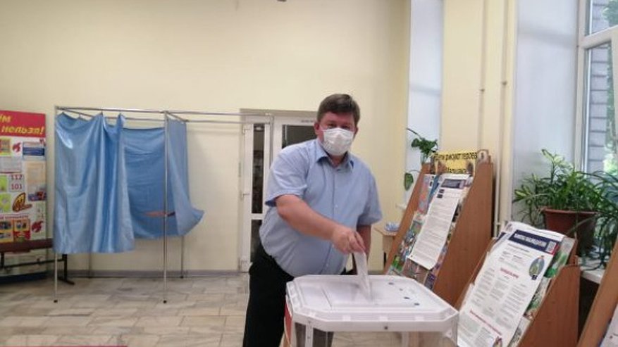 Главная картинка новости: Экс-первого заместителя председателя Воронежской гордумы отправили в колонию на два года