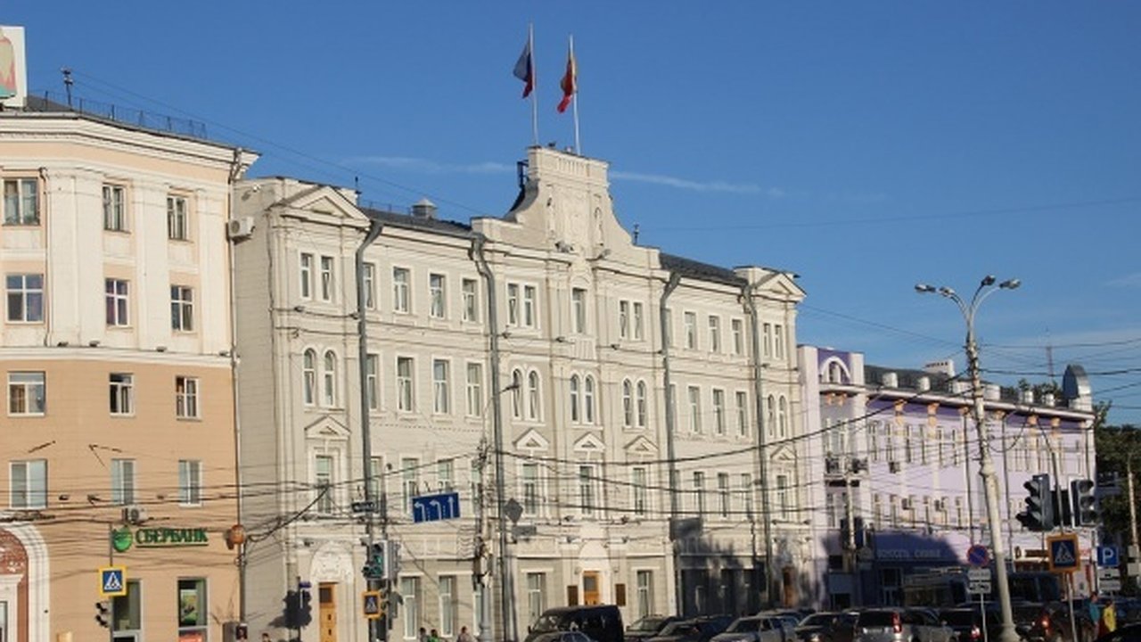 Главная картинка новости: Уволенный после претензий прокуратуры чиновник вернулся в мэрию Воронежа