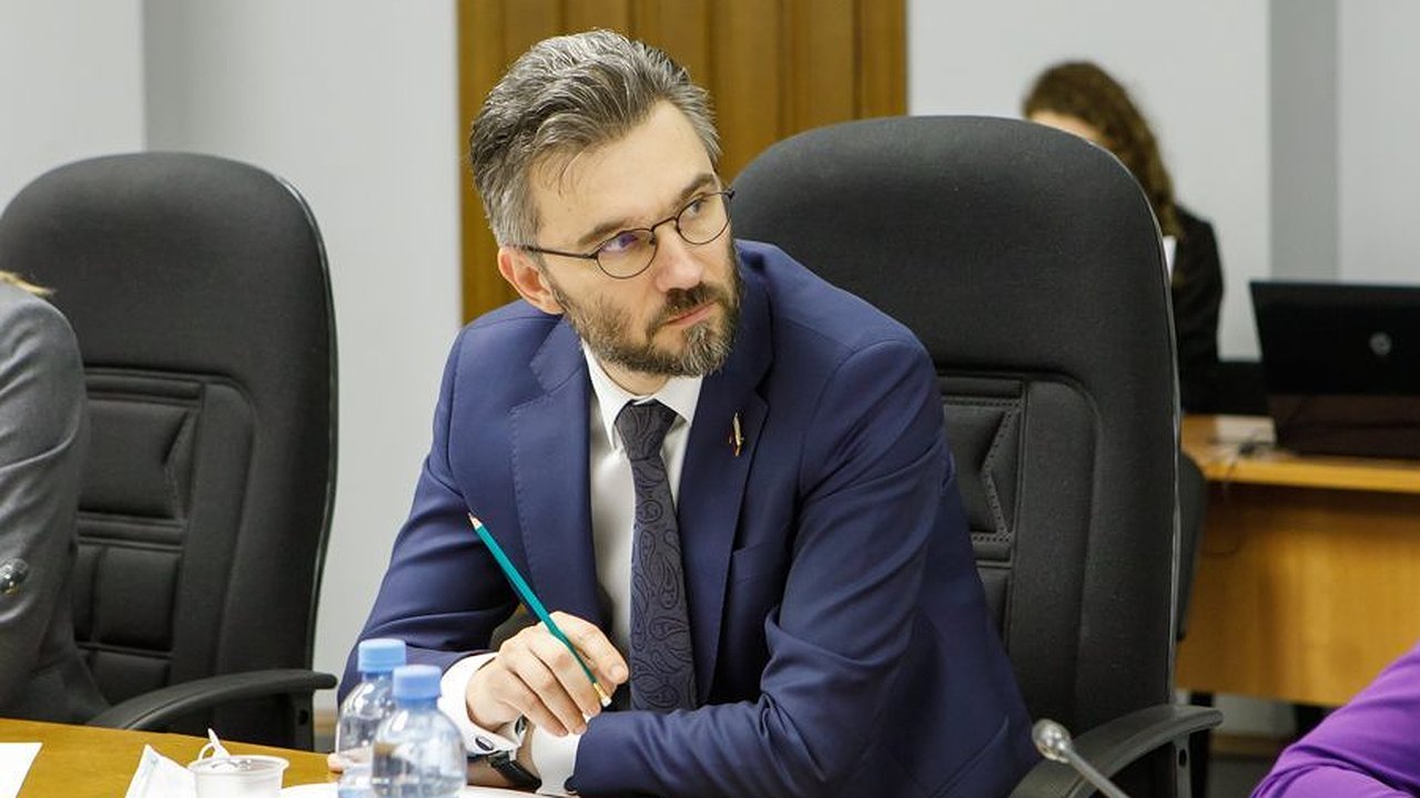 Главная картинка новости: Дмитрий Лукинов покинул пост руководителя строительного комитета в Воронежской облдуме