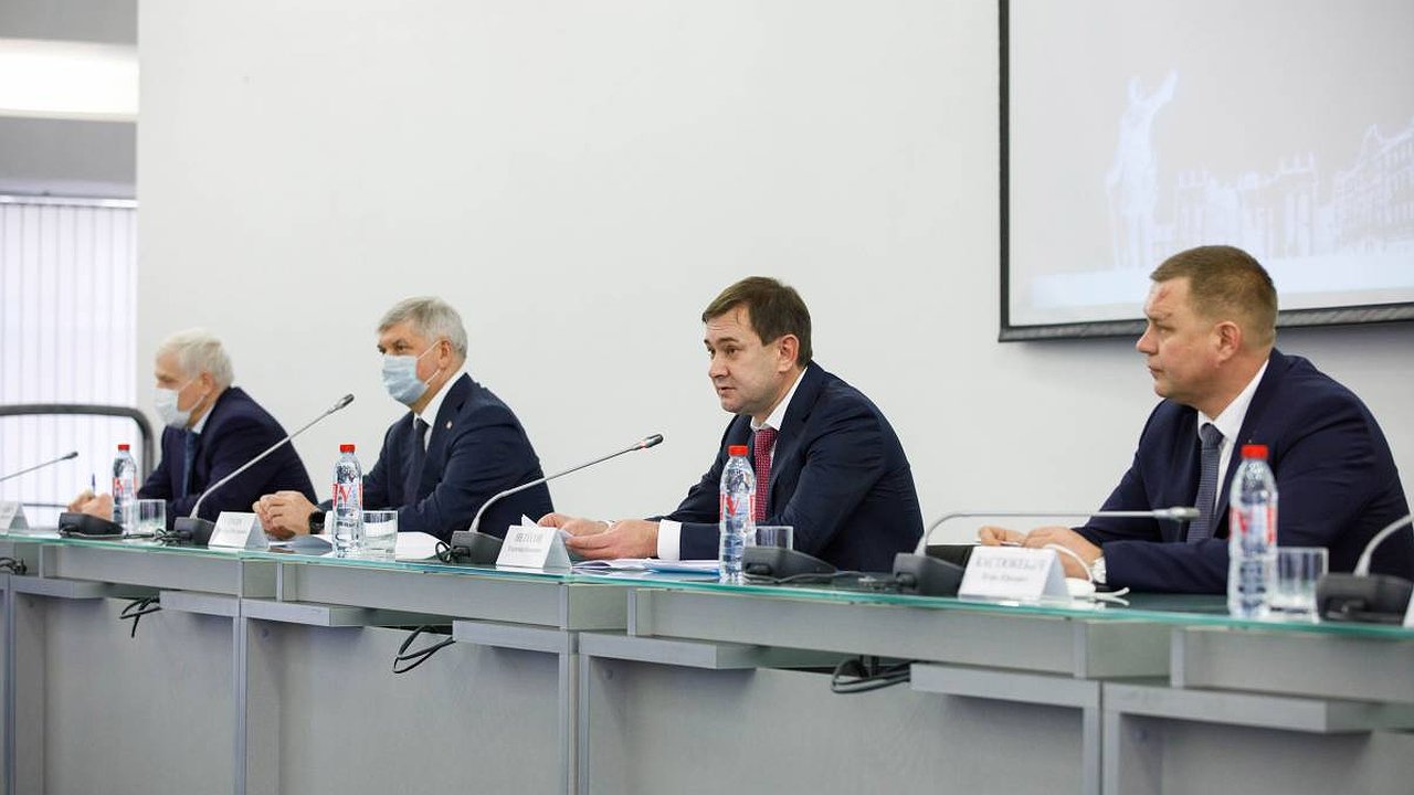 Главная картинка новости: Владимир Нетесов избран секретарем регионального отделения партии