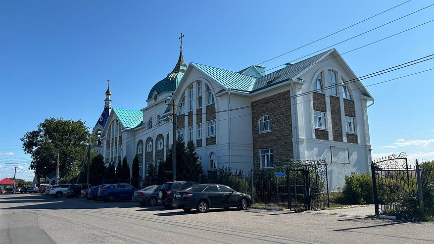 Главная картинка новости: Среди двухсот курских беженцев, прибывших в Воронежскую область, есть человек, требующий особого ухода