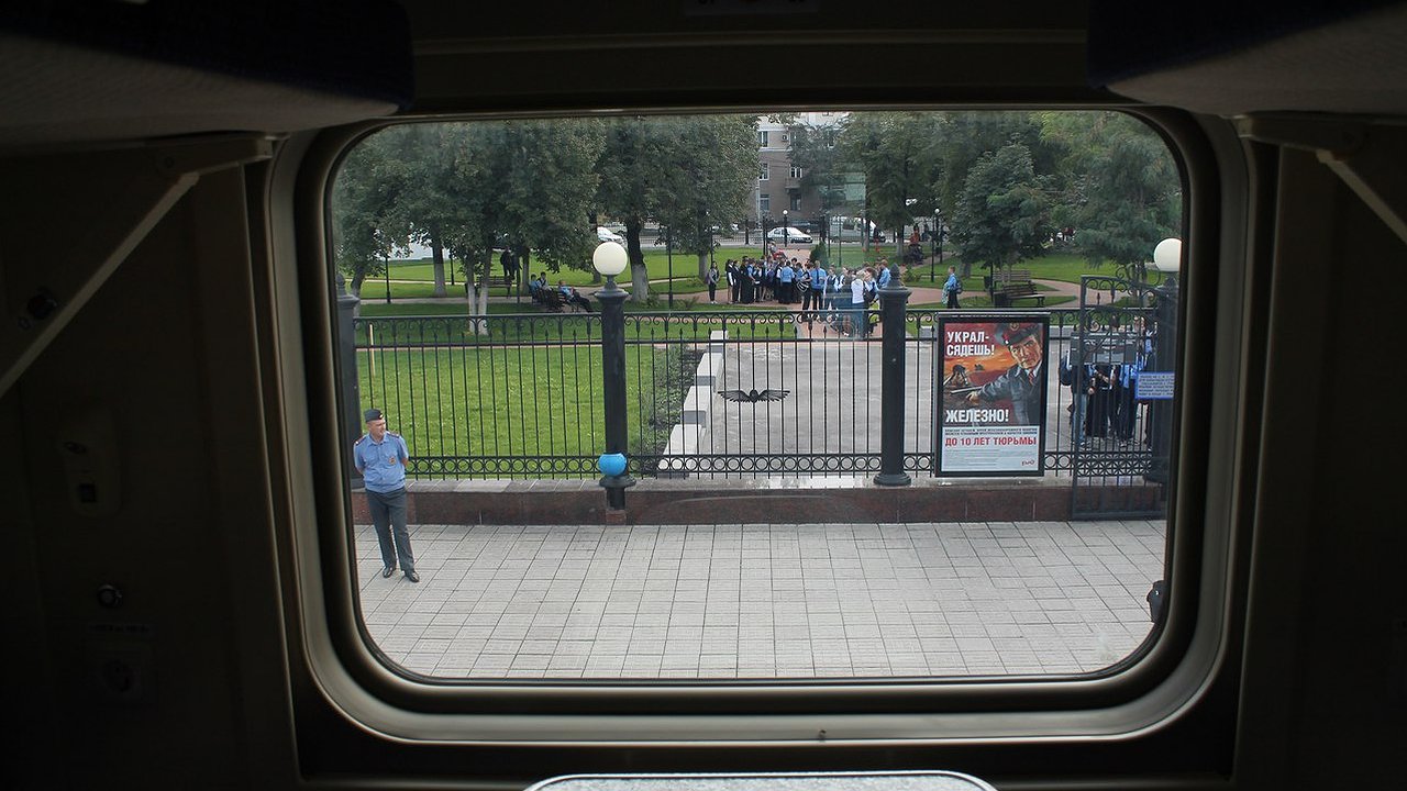 Главная картинка новости: Пассажирская компания уехала из Воронежа вместе с налогами