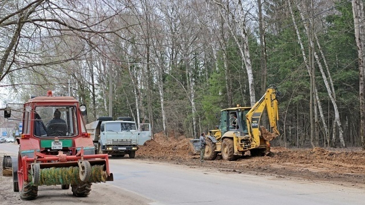 Главная картинка новости: В Воронежской области лидеры госзаказа разделили дорожные контракты на миллиард рублей 