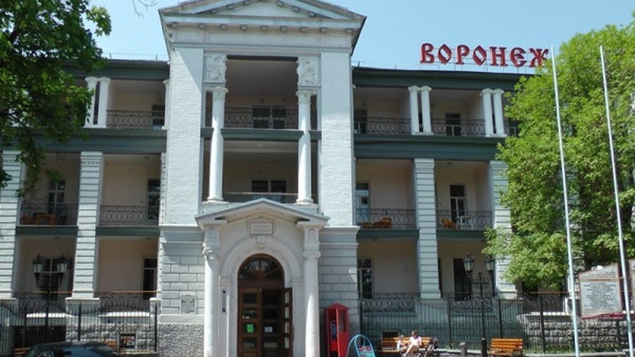 Главная картинка новости: «Воронежу» опять продлили срок продажи