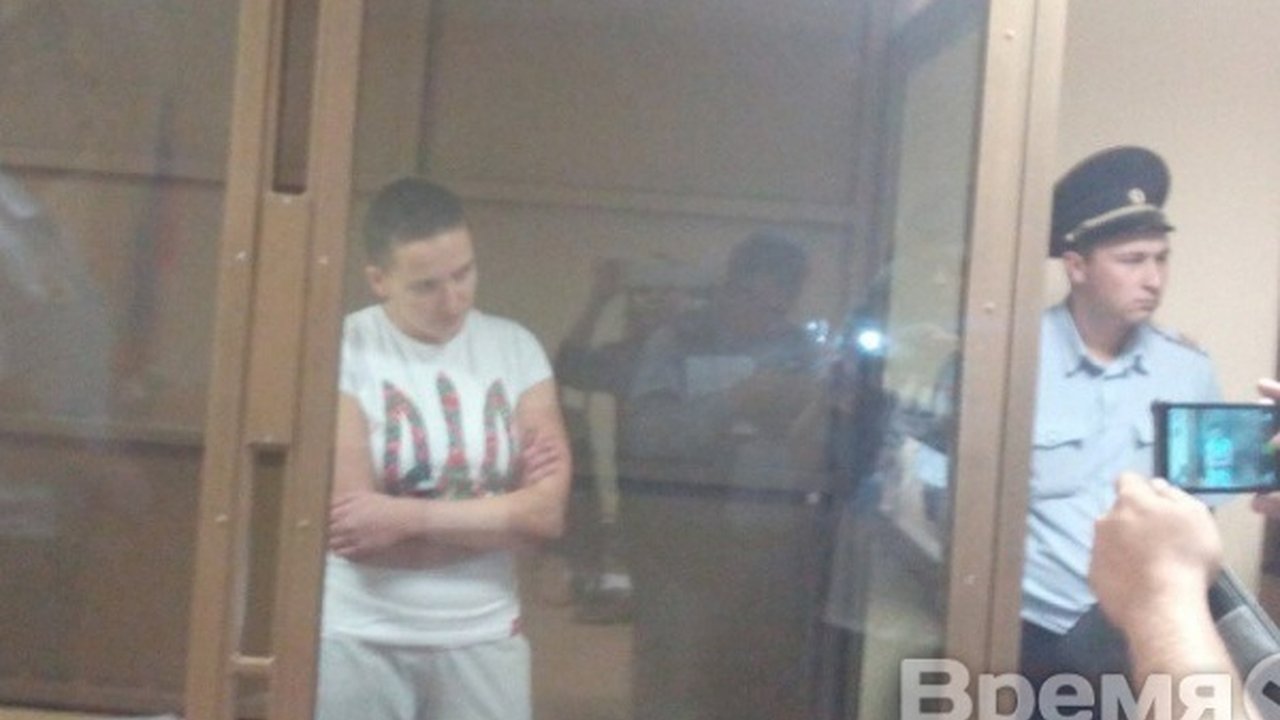 Главная картинка новости: В воронежской тюрьме Надежда Савченко  перечитала всю российскую классику