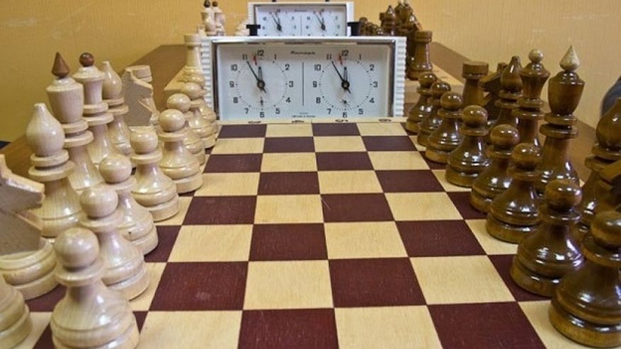 Главная картинка новости: Сбербанк обыграл Госдуму в шахматы 