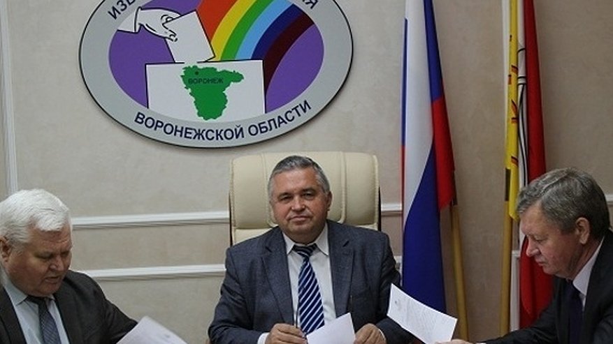 Главная картинка новости: Владимир Селянин: «Воронежские избиратели не кидаются с желанием поддерживать ту или иную партию»
