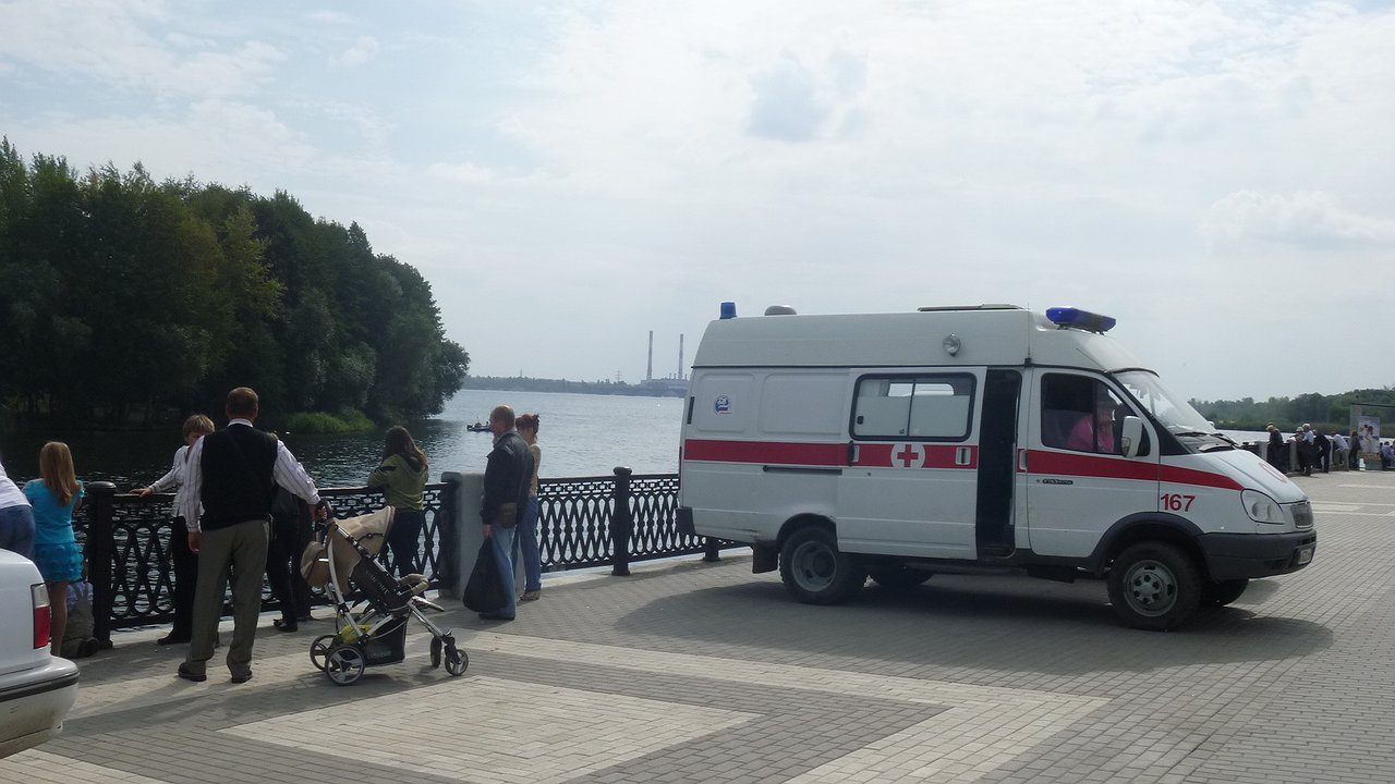 Главная картинка новости: Воронежские прокуроры встали на защиту скорой помощи