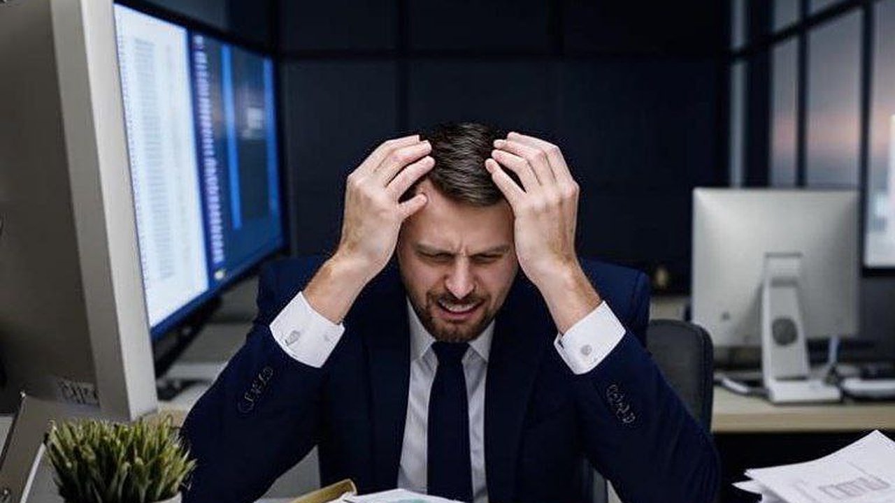 Главная картинка новости: «Фейковый» сотрудник банка обманул своего настоящего «коллегу» на деньги в Воронежской области 