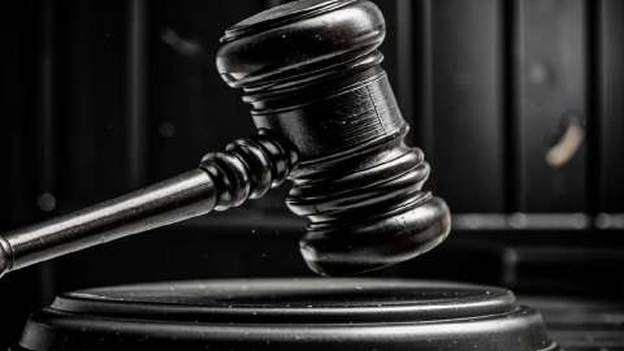 Главная картинка новости: 12 судей назначили в Воронежской области