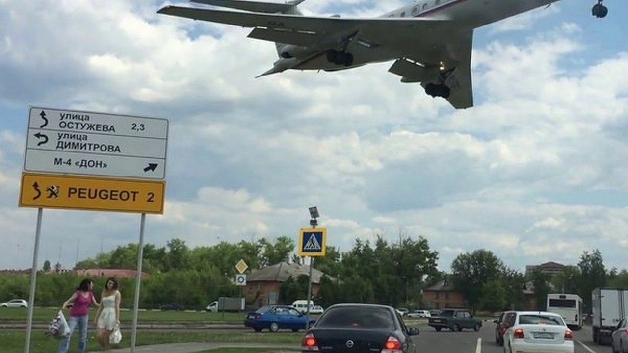 Главная картинка новости: Воронежские аэродромы приоткрыли возможность строительства новых домов