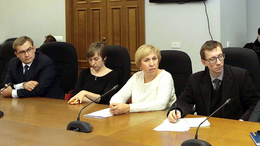 Главная картинка новости: Государство помогло воронежским селянам привести в порядок кладбища