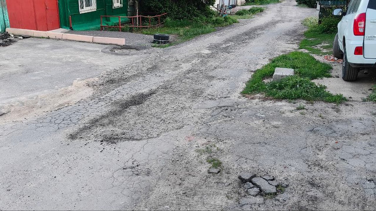 Главная картинка новости: Мэрия Воронежа ответила на требования общественника о ремонте дороги