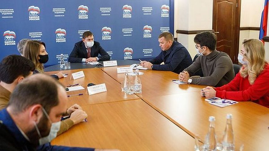 Главная картинка новости: Воронежских волонтеров планируют обеспечить горячим питанием и топливом