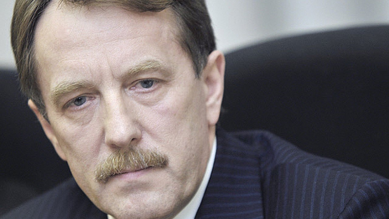 Главная картинка новости: И за успехи области, и за неудачи страны воронежцы  «назначили» ответственным  Алексея Гордеева 