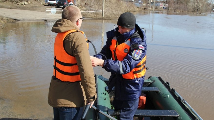 Главная картинка новости: Спасатели спрогнозировали окончание потопа в Воронежской области