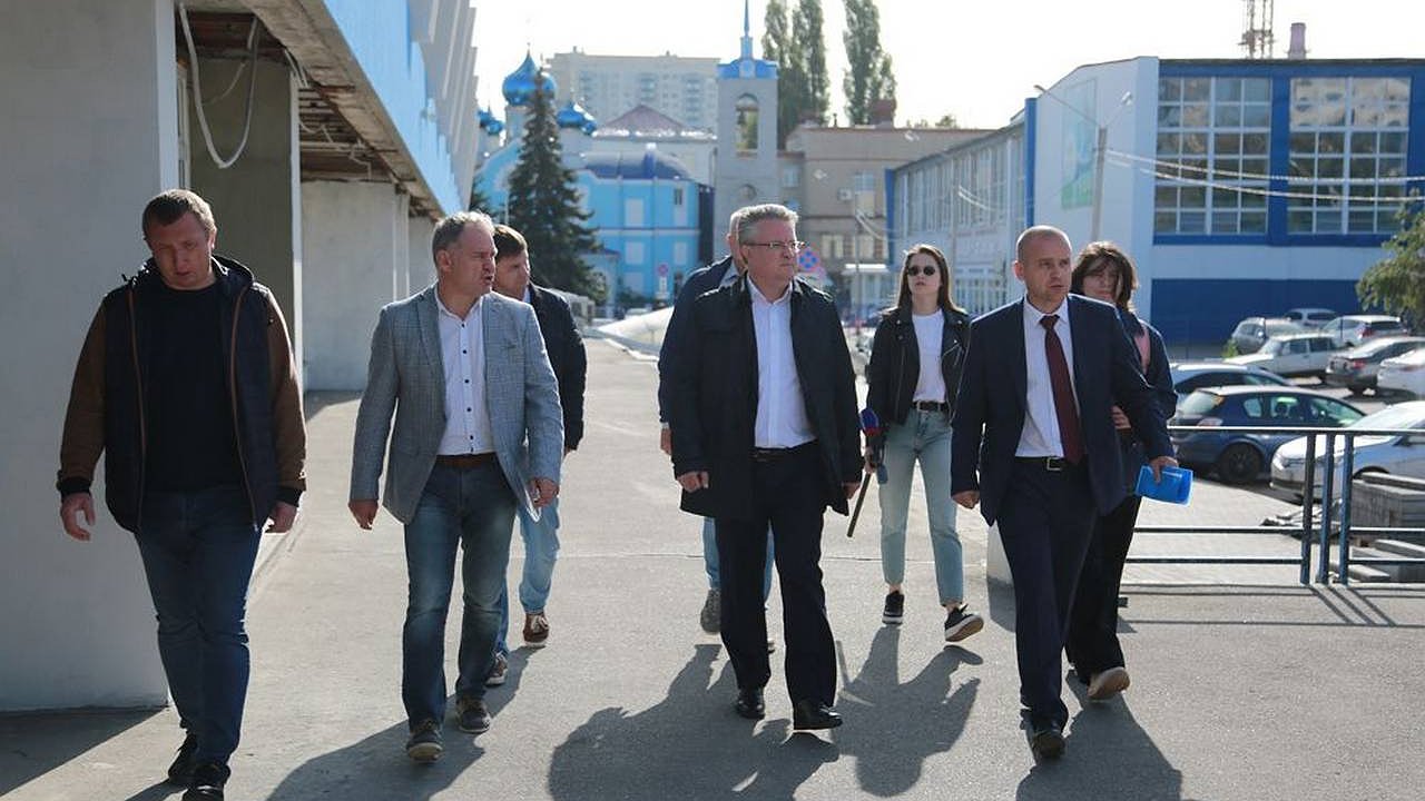 Главная картинка новости: Глава города Вадим Кстенин рассказал о ходе ремонта «Юбилейного»