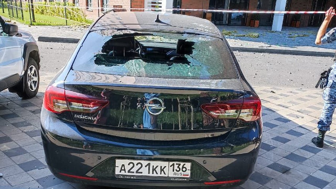 Главная картинка новости: Полтора месяца уйдет на компенсацию ущерба воронежским автовладельцам, чьи машины пострадали от прилета БПЛА