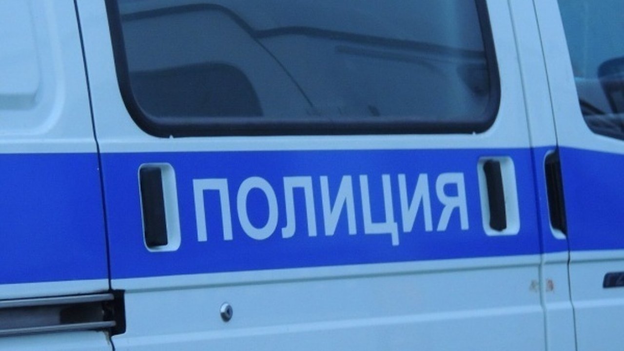 Главная картинка новости: В Воронеже экс-замначальника УЭБиПК посадили на четыре года за взятку