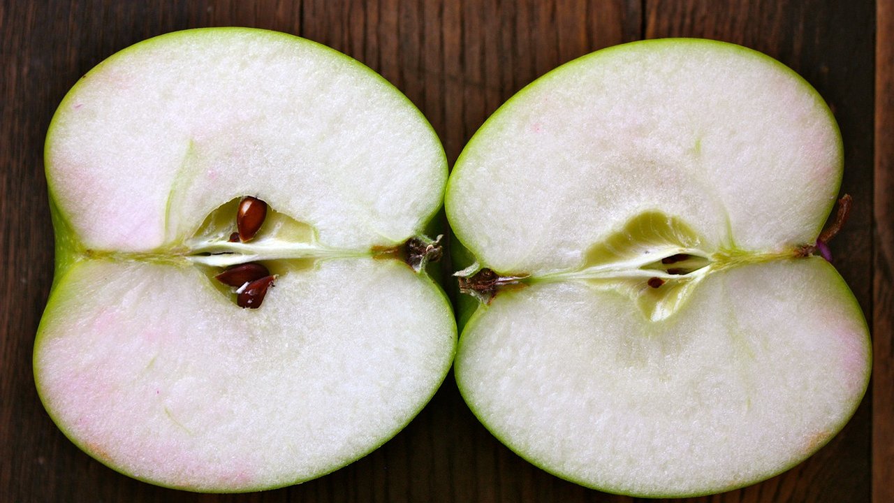 Главная картинка новости:  Воронежские «яблочники» огорчены решением Григория Явлинского