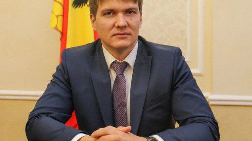 Главная картинка новости: Максим Захаров занял пост замминистра промышленности и транспорта Воронежской области