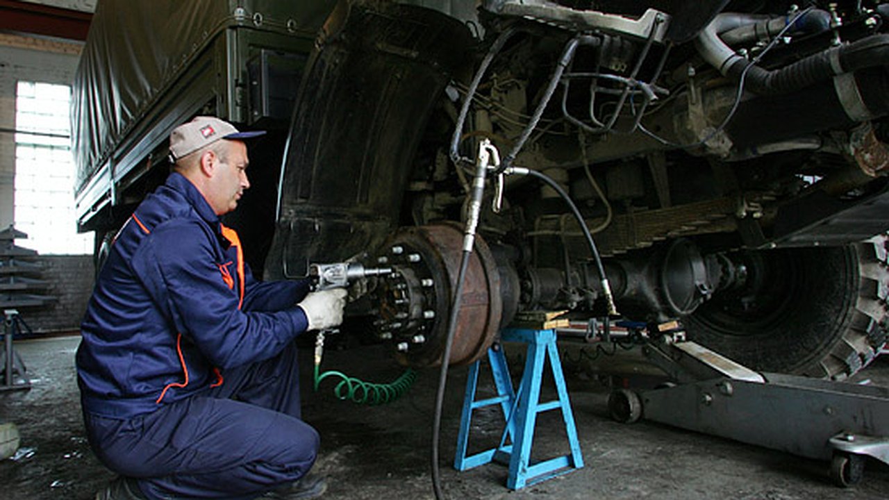 Главная картинка новости: Из-за Минобороны сотрудники воронежского предприятия лишатся работы 