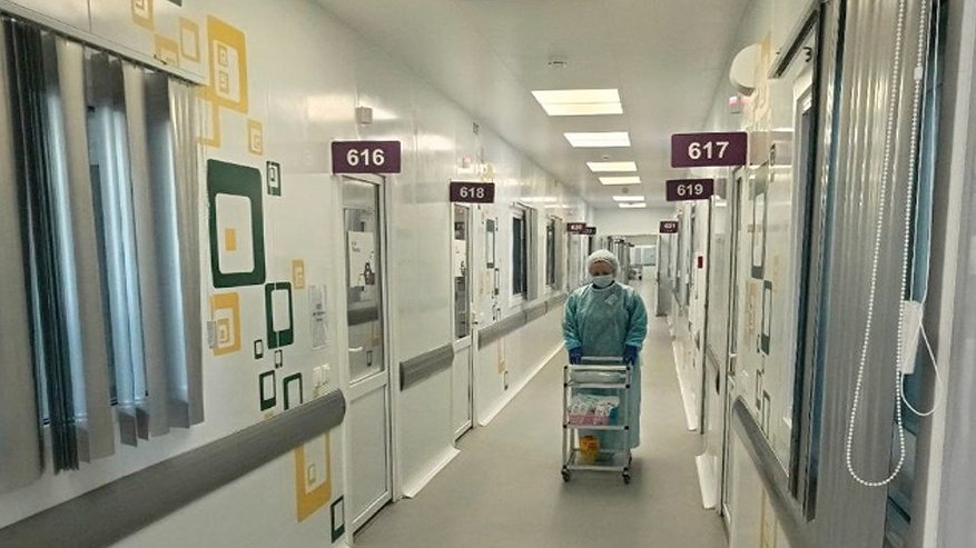 Главная картинка новости: Воронежские врачи спасли мужчину с редким и опасным видом менингита