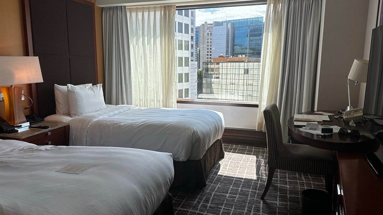 Главная картинка новости: Стакан соли в каждой комнате - забудете про освежители: как без трат наполнить дом натуральным ароматом