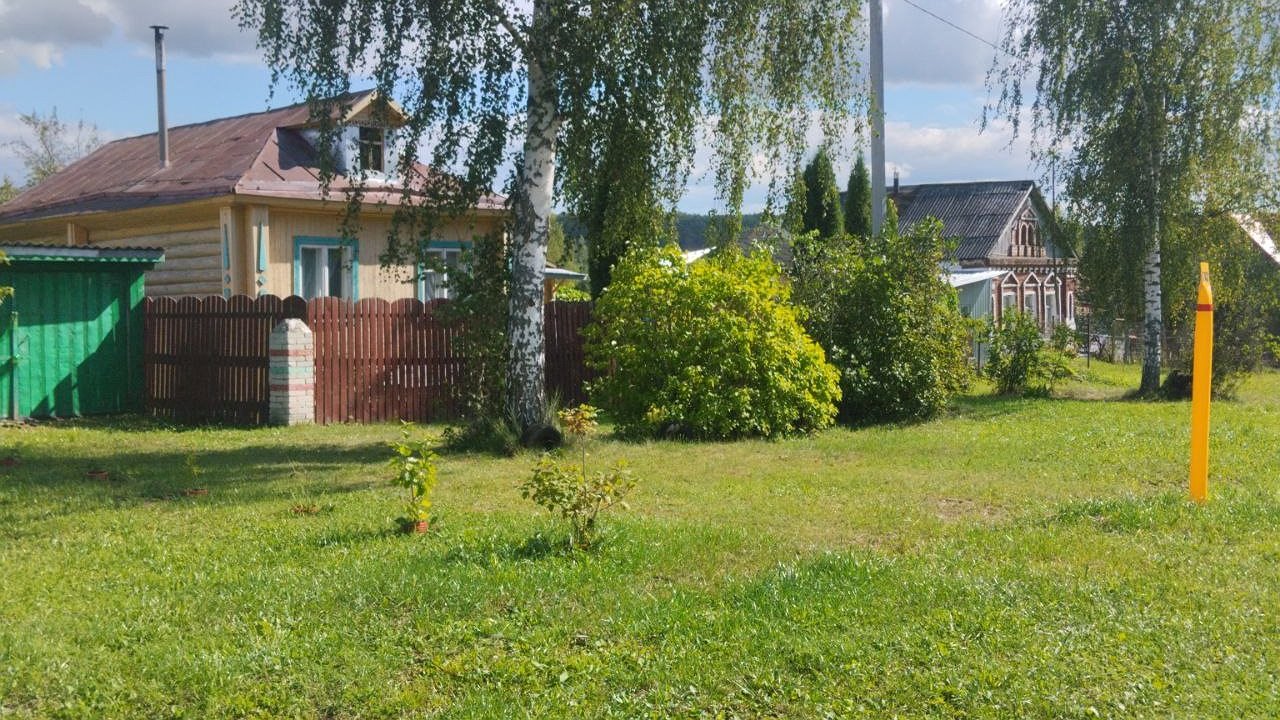 Главная картинка новости: Уехали из России, а попали обратно: как живут в русских кварталах в 7 разных странах