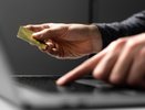 Житель Воронежа потерял 73 тысячи рублей после участия в «опросе»