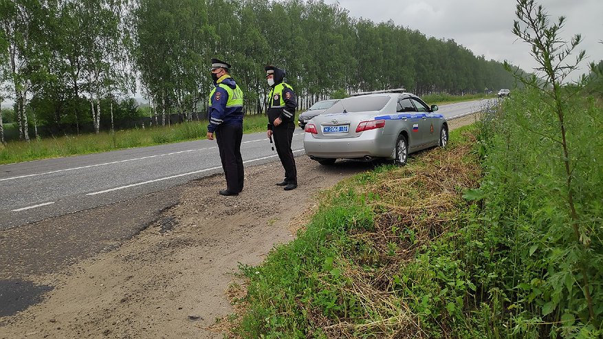 Главная картинка новости: Водительские права теперь не главное: что действительно проверяют на дороге в 2025 году